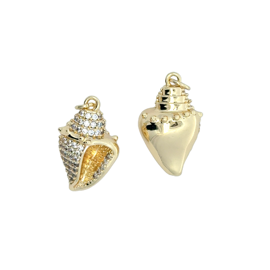 Elegant Gold Shell-Shaped Charms